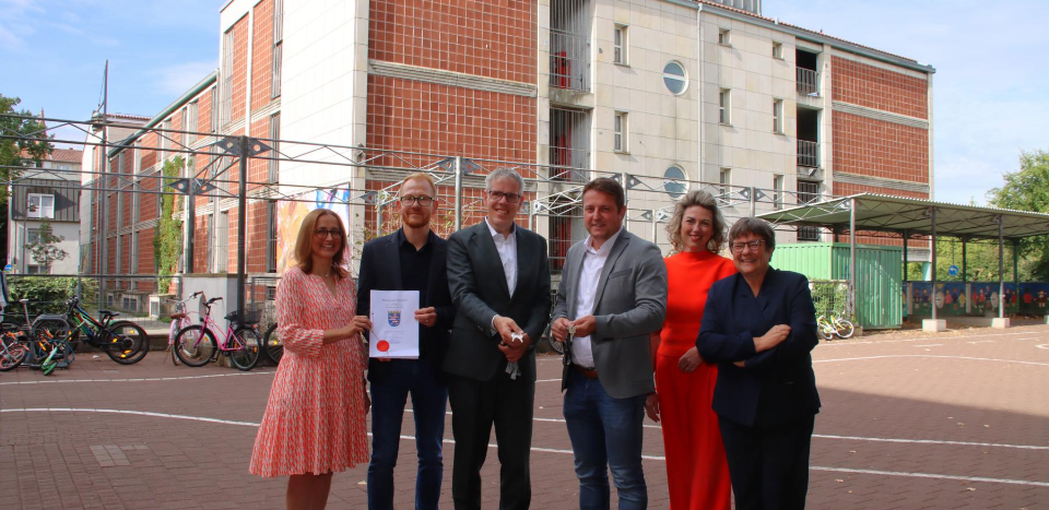 Beitragsbild für Tauschgeschäft zwischen Stadt und Kreis notariell besiegelt